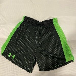 {Under Armour} Heat Gear Loose Shorts